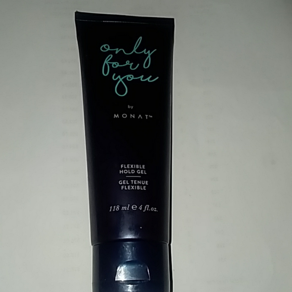 NWT- Monat hair gel